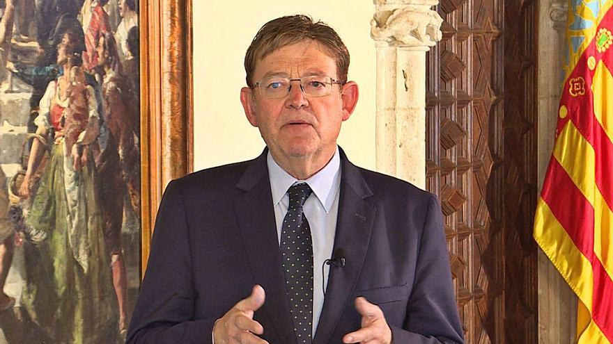 Ximo Puig, durante el mensaje institucional pronunciado ayer desde el salón dorado del Palau de la Generalitat.