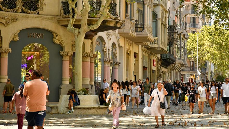 Ambiente en el Paseo de Gràcia.