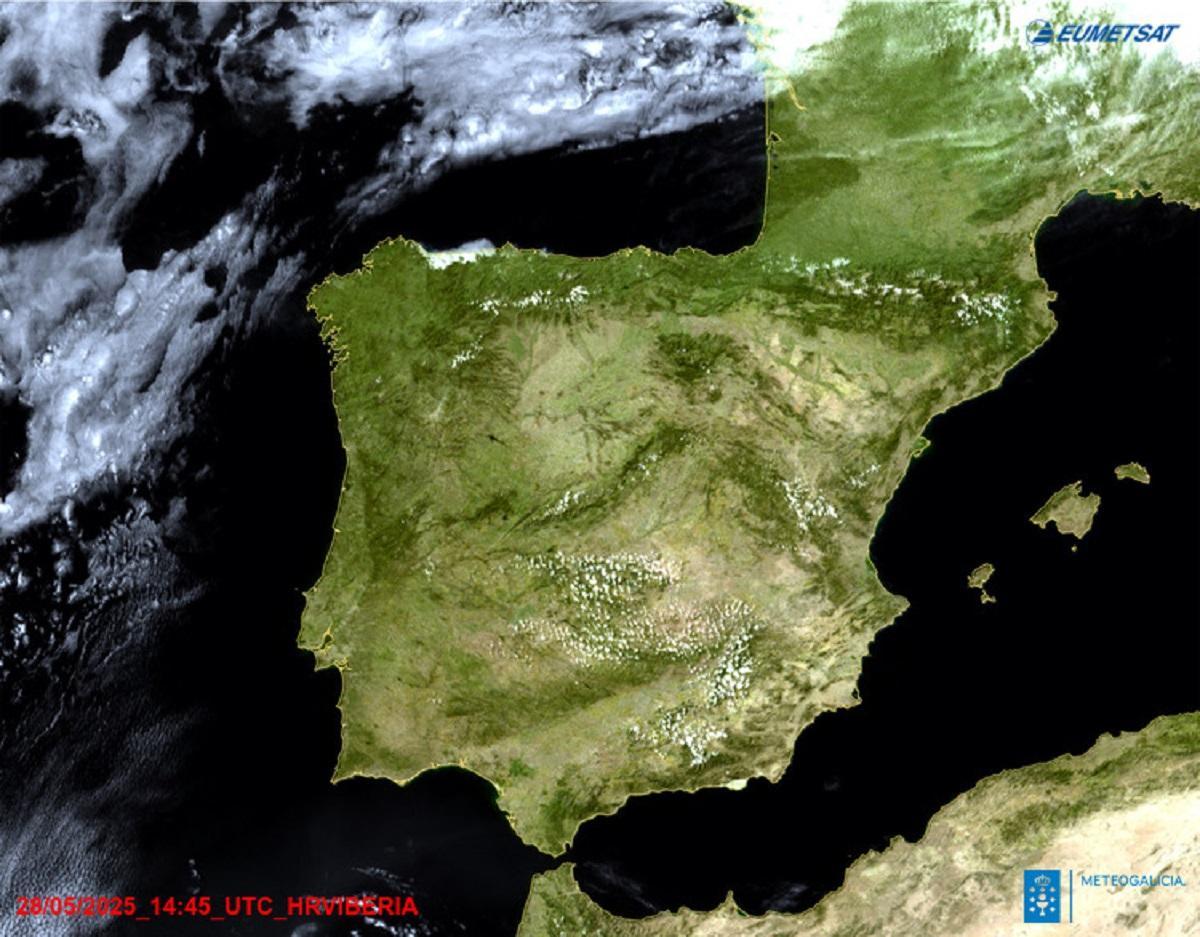 Imagen de satélite con Galicia completamente despejada, esta tarde