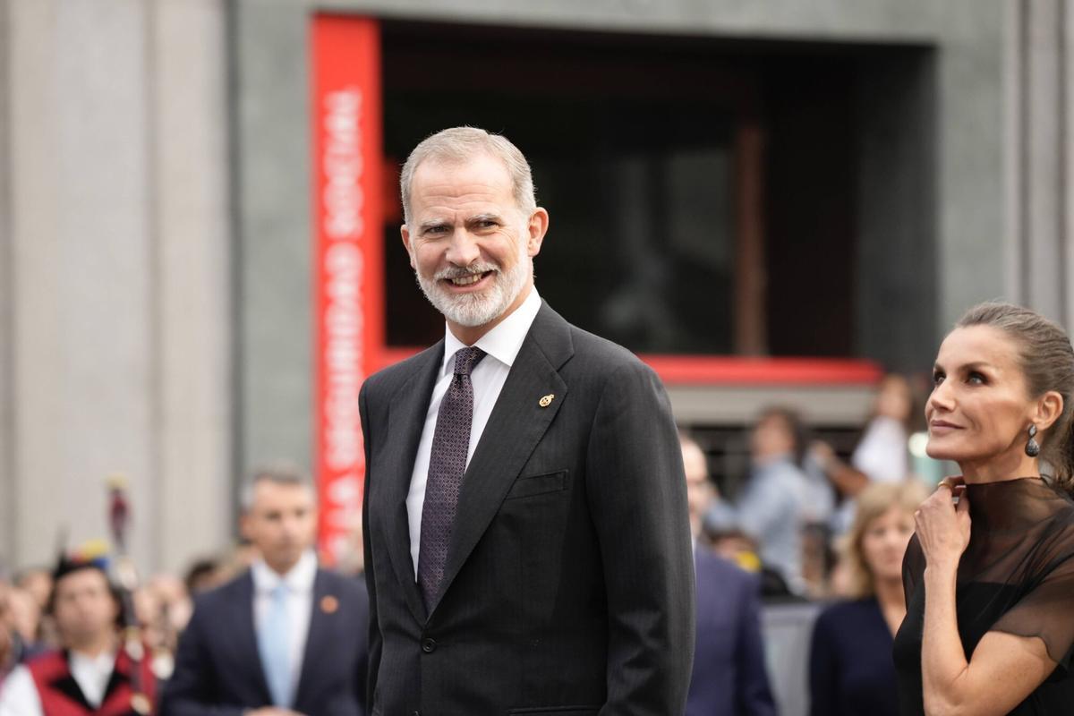 Así fue la llegada de los invitados a los premios "Princesa de Asturias" y su paso por la alfombra azul