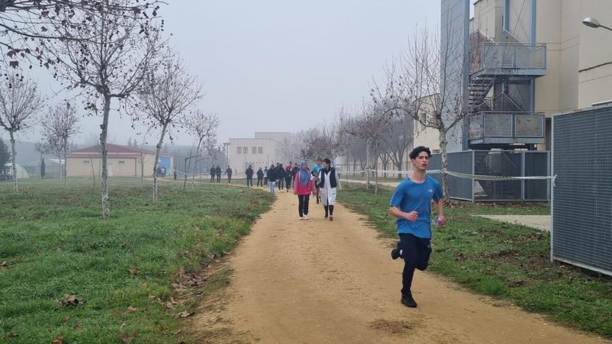 Los alumnos del IES Alfonso IX celebran su carrera solidaria a favor de Zamora con el Sáhara