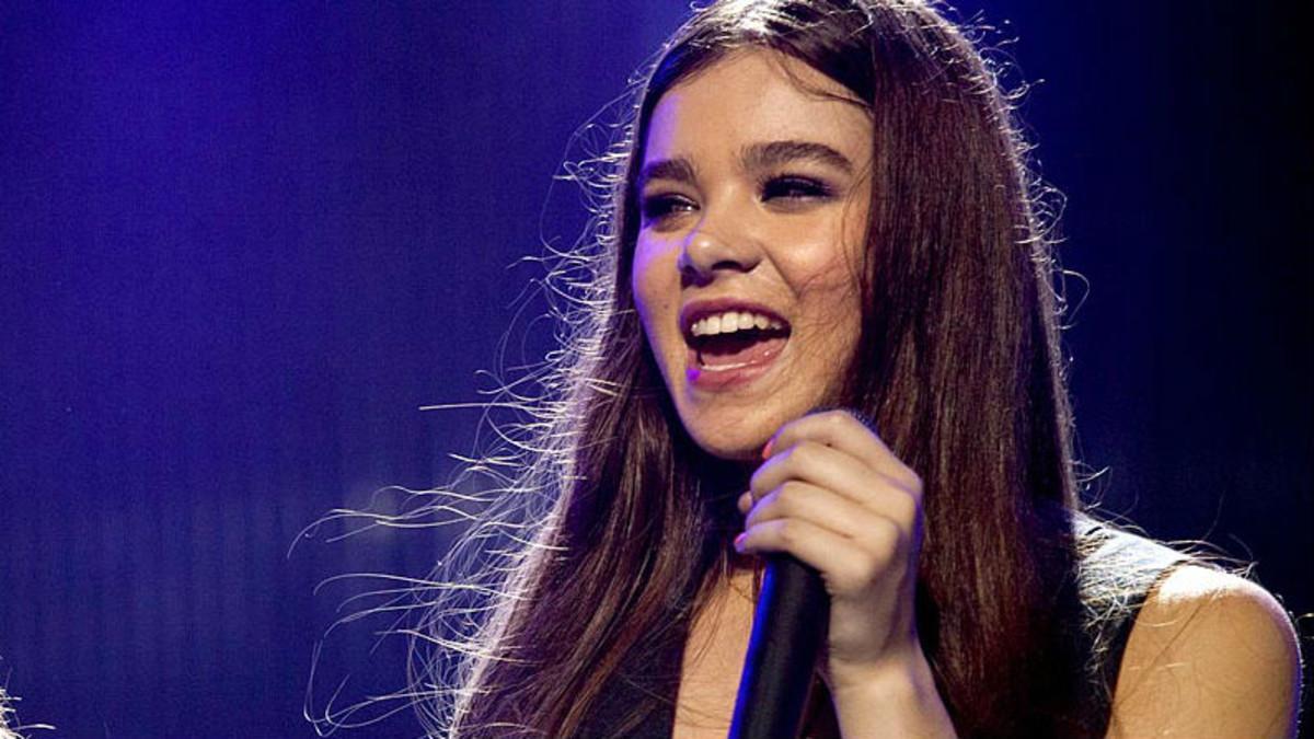 hailee-steinfeld