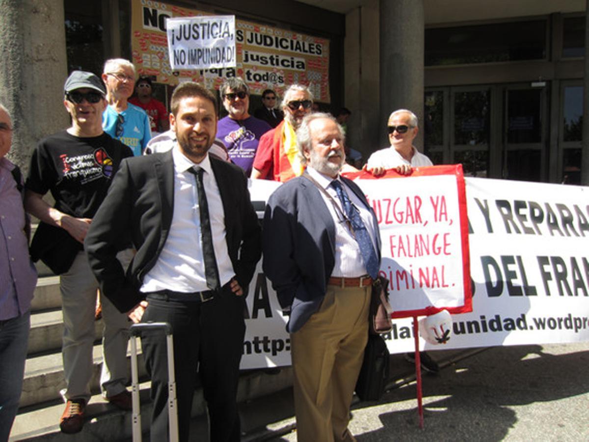 Gerardo Rivas, en la manifestació en defensa seva.