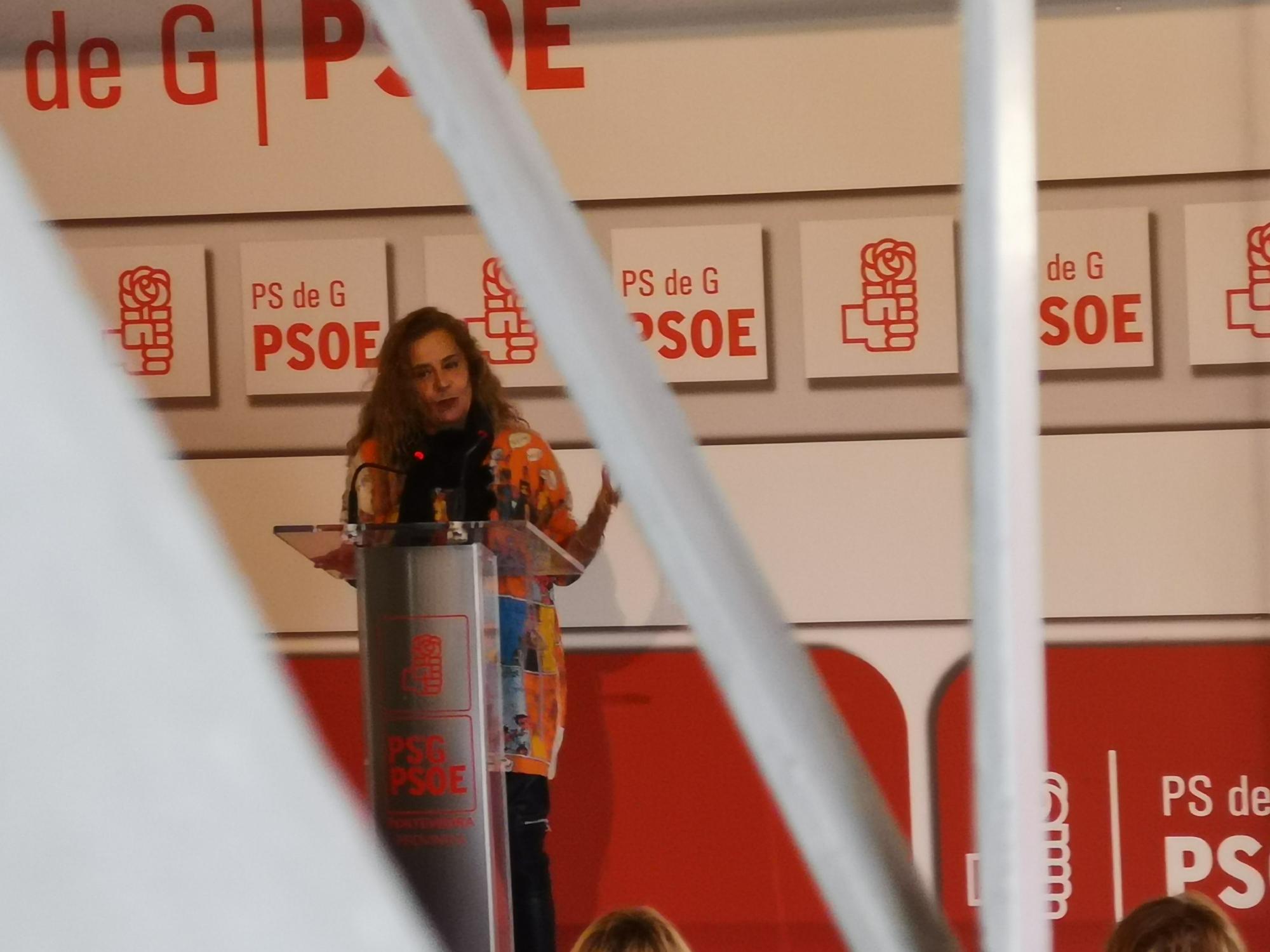 Iria Malvido ya ejerce de candidata del PSOE de Cangas