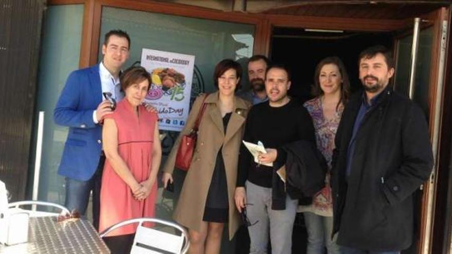 Asistentes al cocido celebrado en el restaurante La Molinera de Lalín.