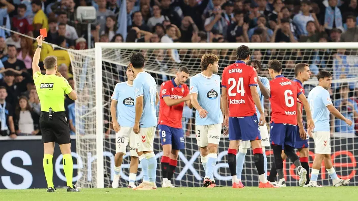 FINAL | La expulsión hace naufragar al Celta en la segunda mitad