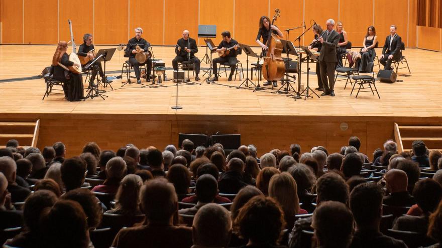 &quot;L’Arpeggiata&quot; luce su atractivo barroco