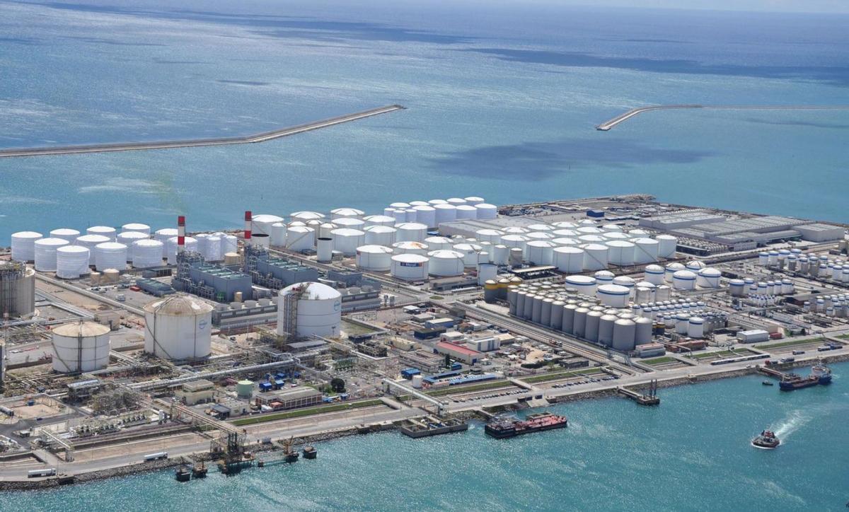 Meroil executa l’aliança amb Trafigura per liderar la logística energètica Meroil executa l’aliança amb Trafigura per liderar la logística energètica