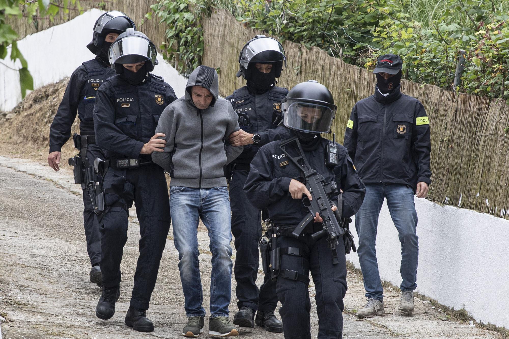 Operació policial contra una banda de tràfic i cultiu de droga a Girona