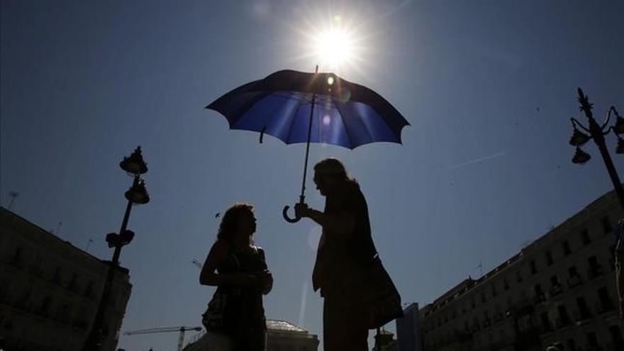 Emergencias atiende a 47 alumnos de un instituto de Madrid por golpe de calor