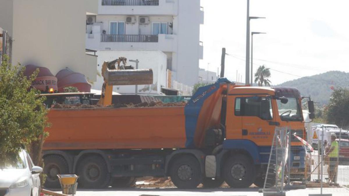 Cinco días de vertidos fecales en es Caló de s’Oli