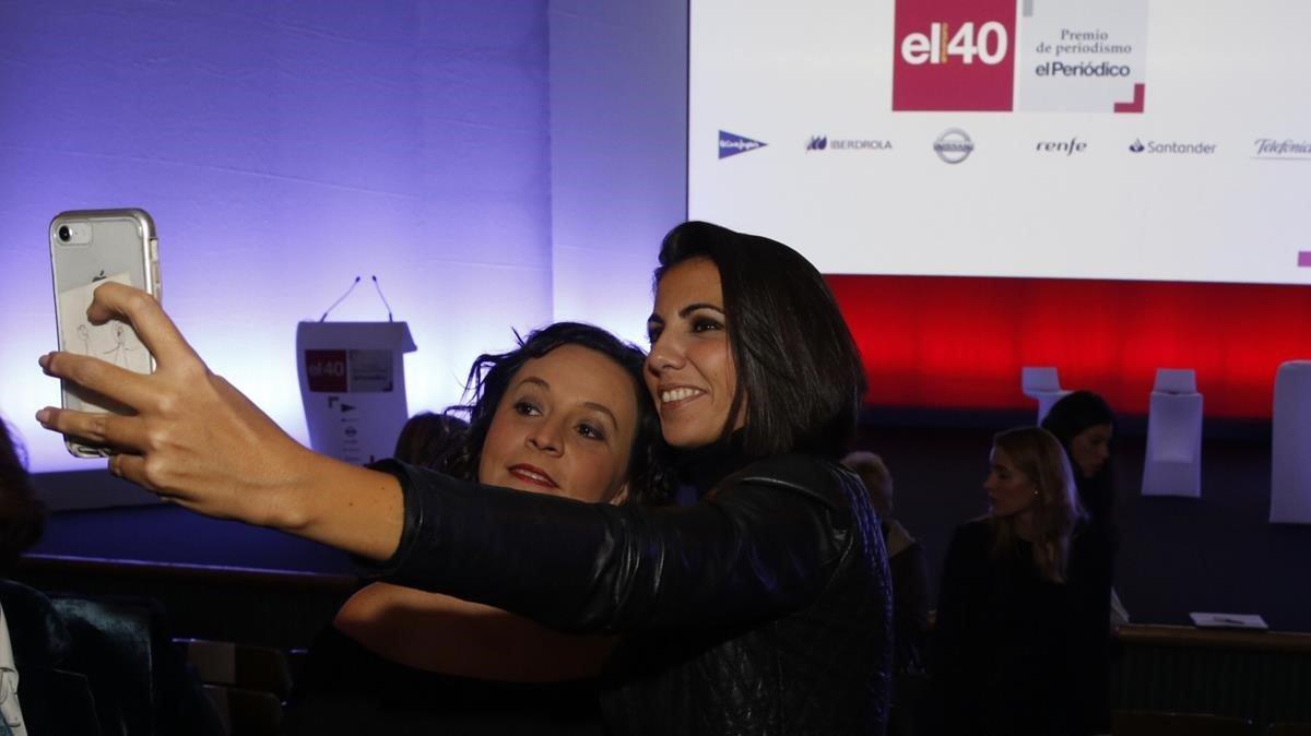 Cristina Tardáguila y Ana Pastor.