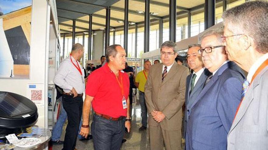 Marco Aurelio Pérez (izq), Paulino Rivero, Bravo de Laguna y César Muñoz, en la apertura del Salón de Renovación. | acfipress