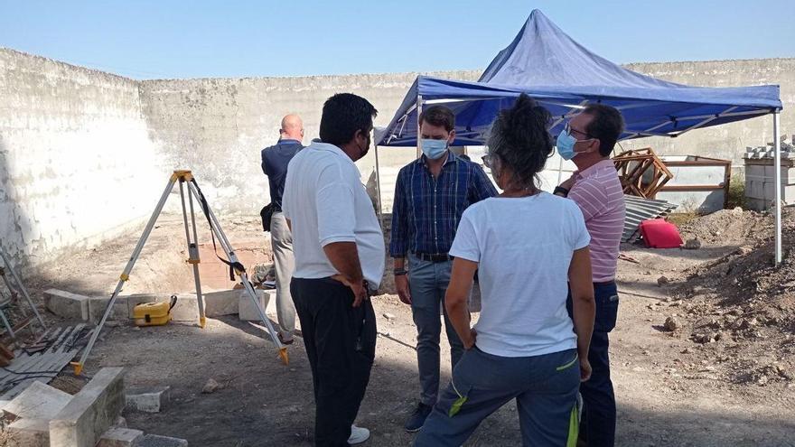 Localizan tres nuevas fosas de represaliados en el cementerio de San José de Cabra