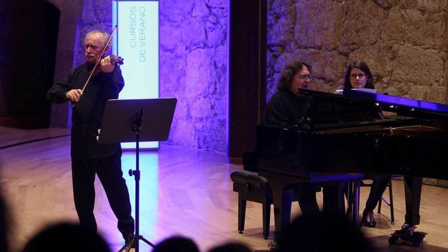 Profesores de la Escuela Internacional de Música, en el concierto.