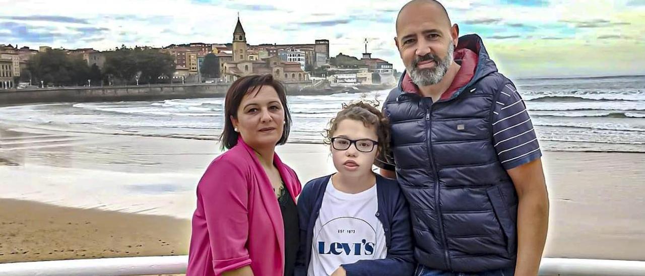 Pamela Fernández, Naira Lillo y Jorge Lillo.