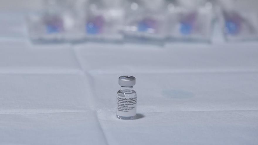 Cuatro millones de vacunas llegarán en febrero a España