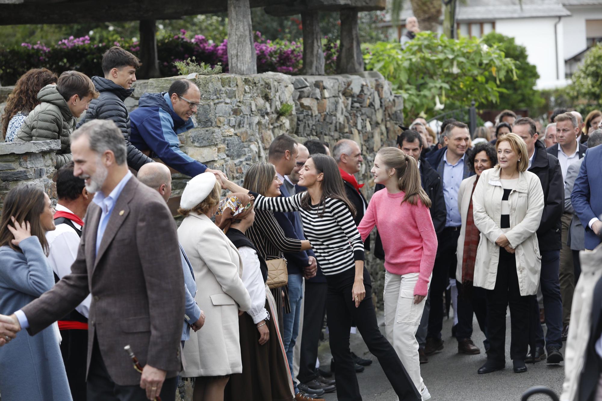 EN IMÁGENES: La Familia Real visita Cadavedo para hacer entrega del premio al Pueblo Ejemplar