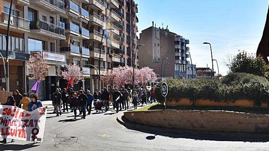 La capçalera de la manifestació celebrada a Berga aquest diumenge al matí