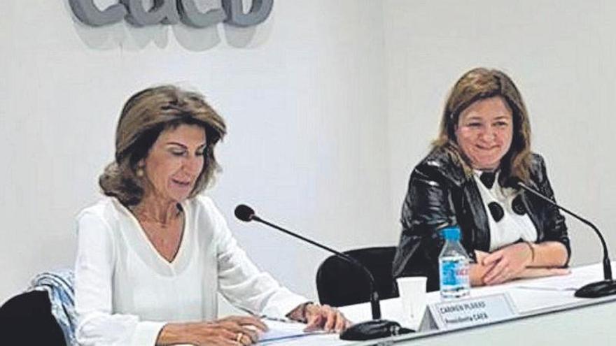 Carmen Planas y Mercedes Garrido.