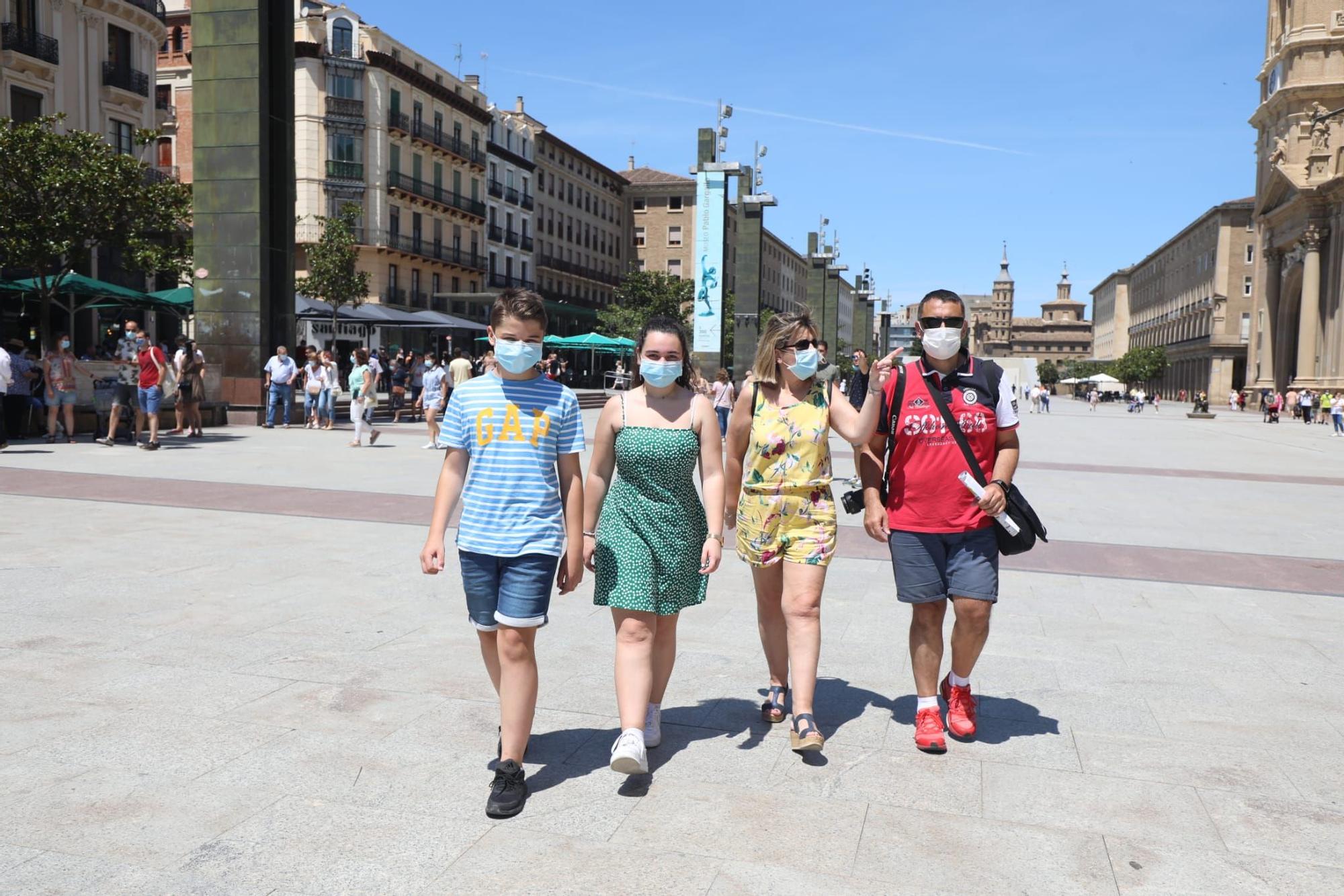 El Pilar recupera la alegría, el calor y el turismo