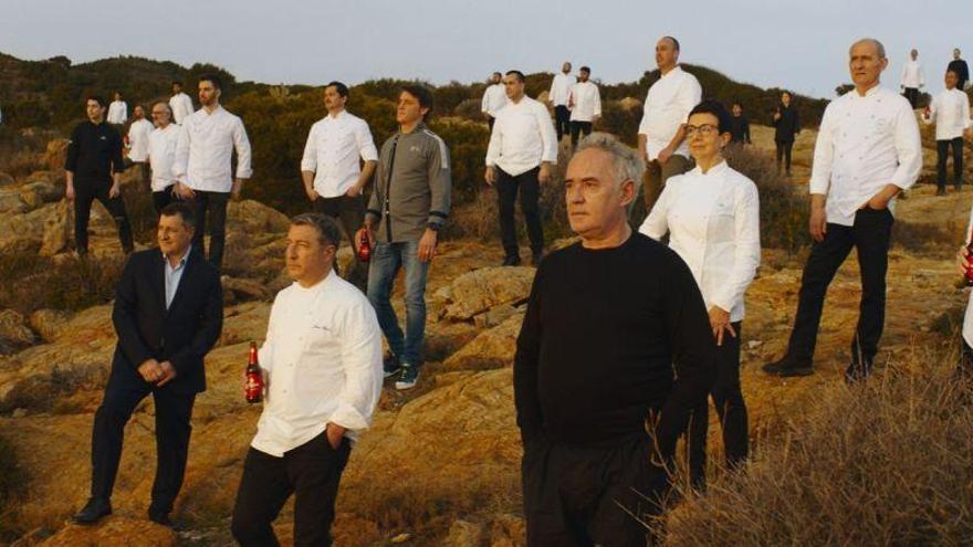 Estrella Damm homenajea a la hostelería con los chefs más prestigiosos en su último anuncio