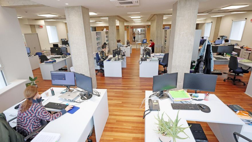 La configuración de la Ciudad de la Justicia de Vigo, con grandes oficinas sin apenas divisiones y numerosos despachos en cada planta, facilitará la organización del futuro Tribunal de Instancia de la ciudad.