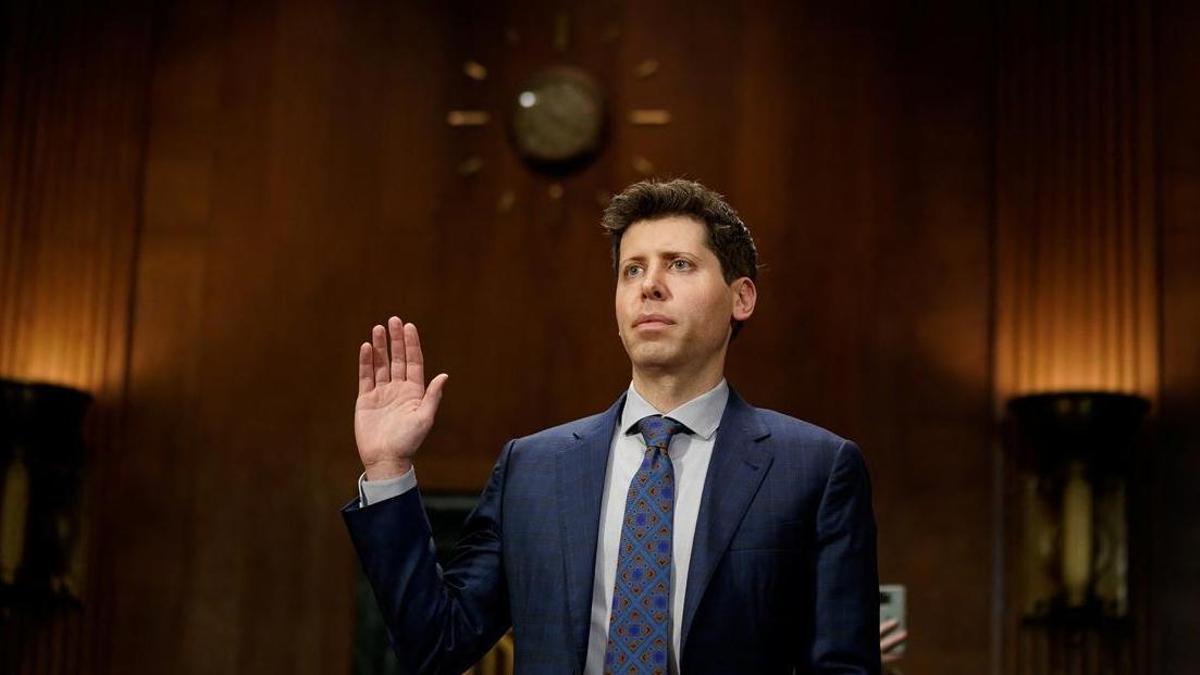 El director ejecutivo de OpenAI, Sam Altman, comparece ante el Congreso de EEUU.