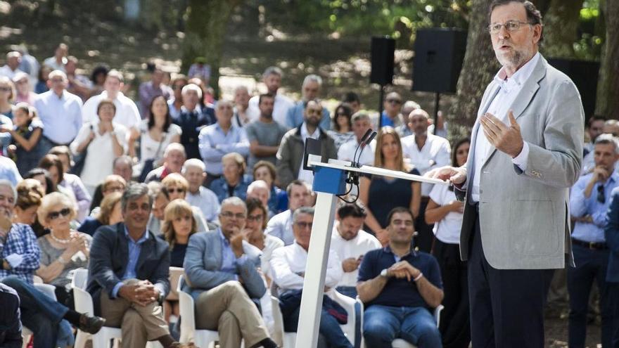 Rajoy, el año pasado, en la Carballeira de San Xusto. // O. Corral