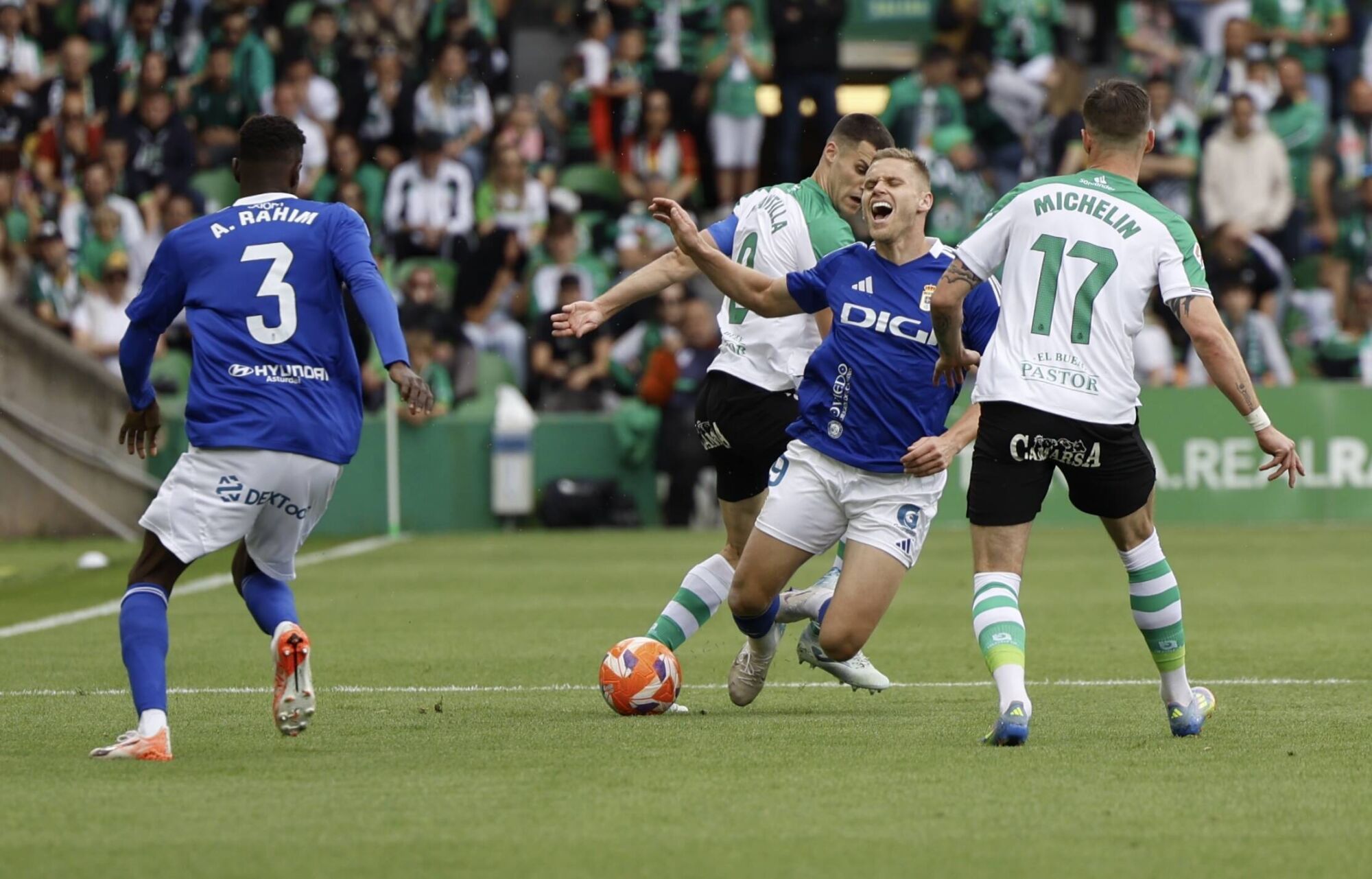 Así fue el partido entre el Real Oviedo y el Racing de Santander