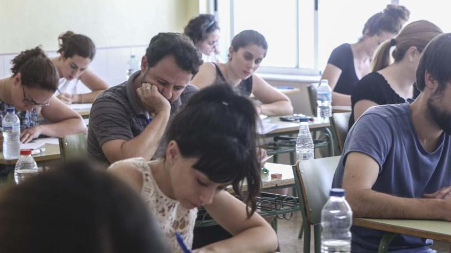 Opositores en Alicante en la convocatoria del pasado verano