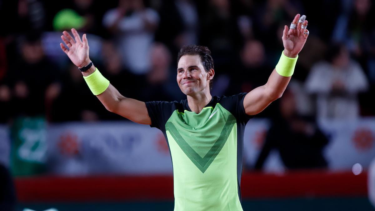 Nadal celebra su victoria ante Ruud en la exhibición realizada en México.