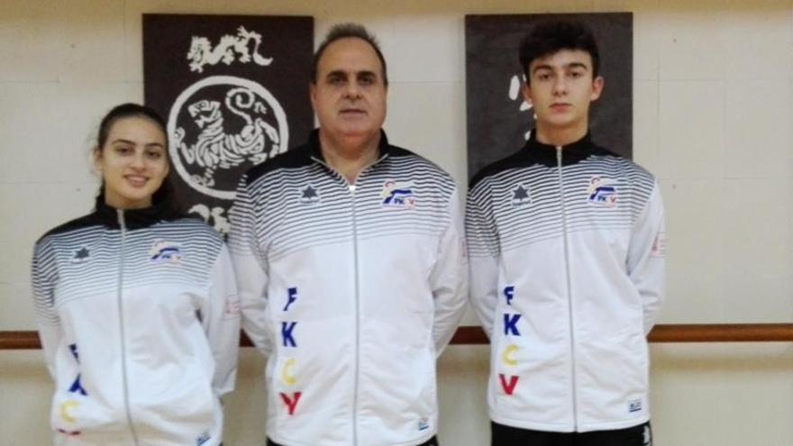 Dos karatecas del Chazarra de Elche buscan medalla en el Nacional de Ponferrada