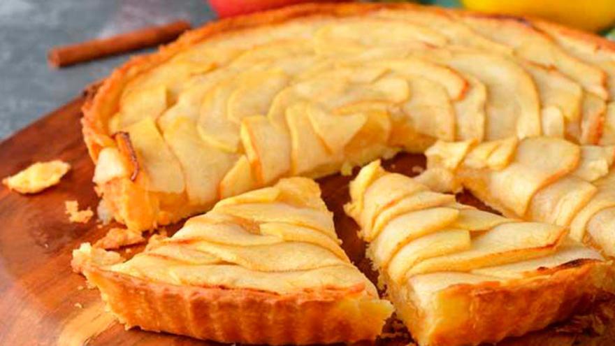 La receta fácil y rápida de la tarta de manzana, al microondas