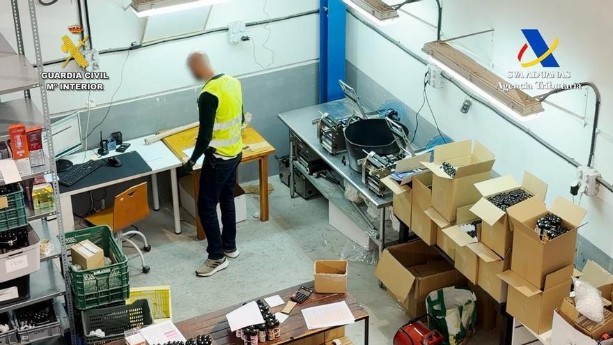 Golpe a una red ilegal de productos de vapeo que vendía en Extremadura artículos sin licencia
