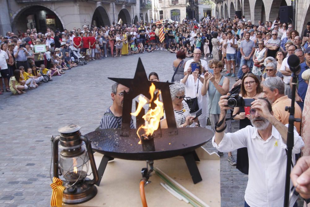 La Flama del Canigó arriba a Girona