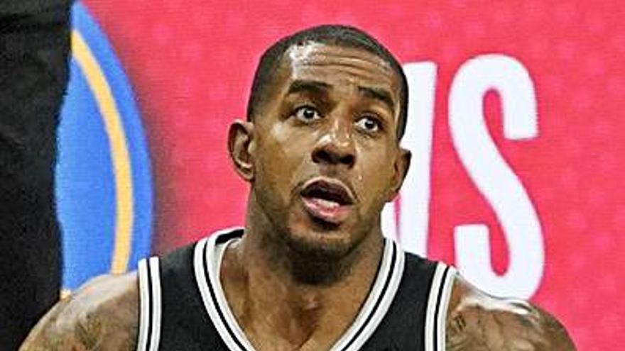 LaMarcus Aldridge. |  // FARO