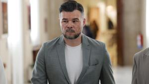 Els socis de Govern rebaixen el seu suport a Zapatero després de conèixer la interlocutòria d’imputació: «No pinta bé», «és una merda»