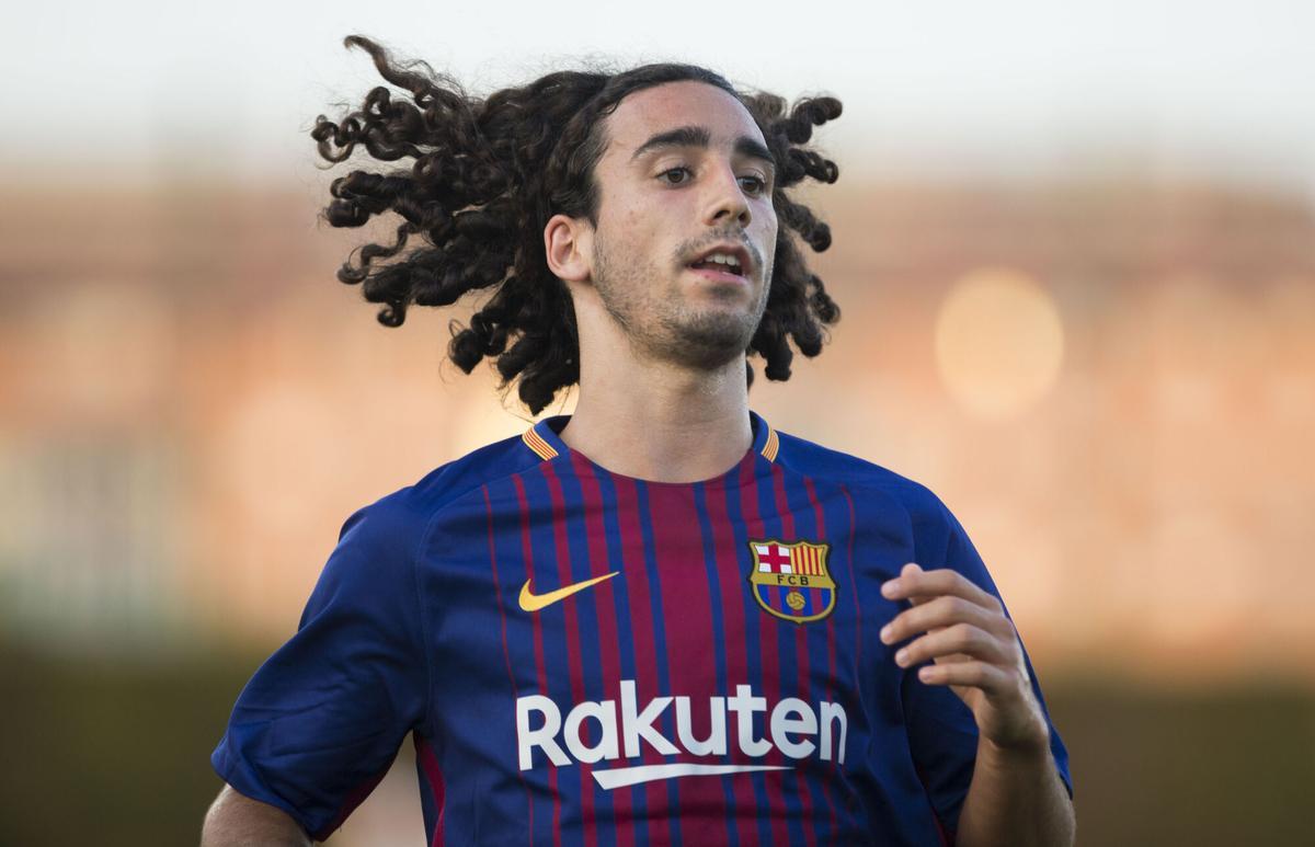 Cucurella, en un encuentro con el filial azulgrana