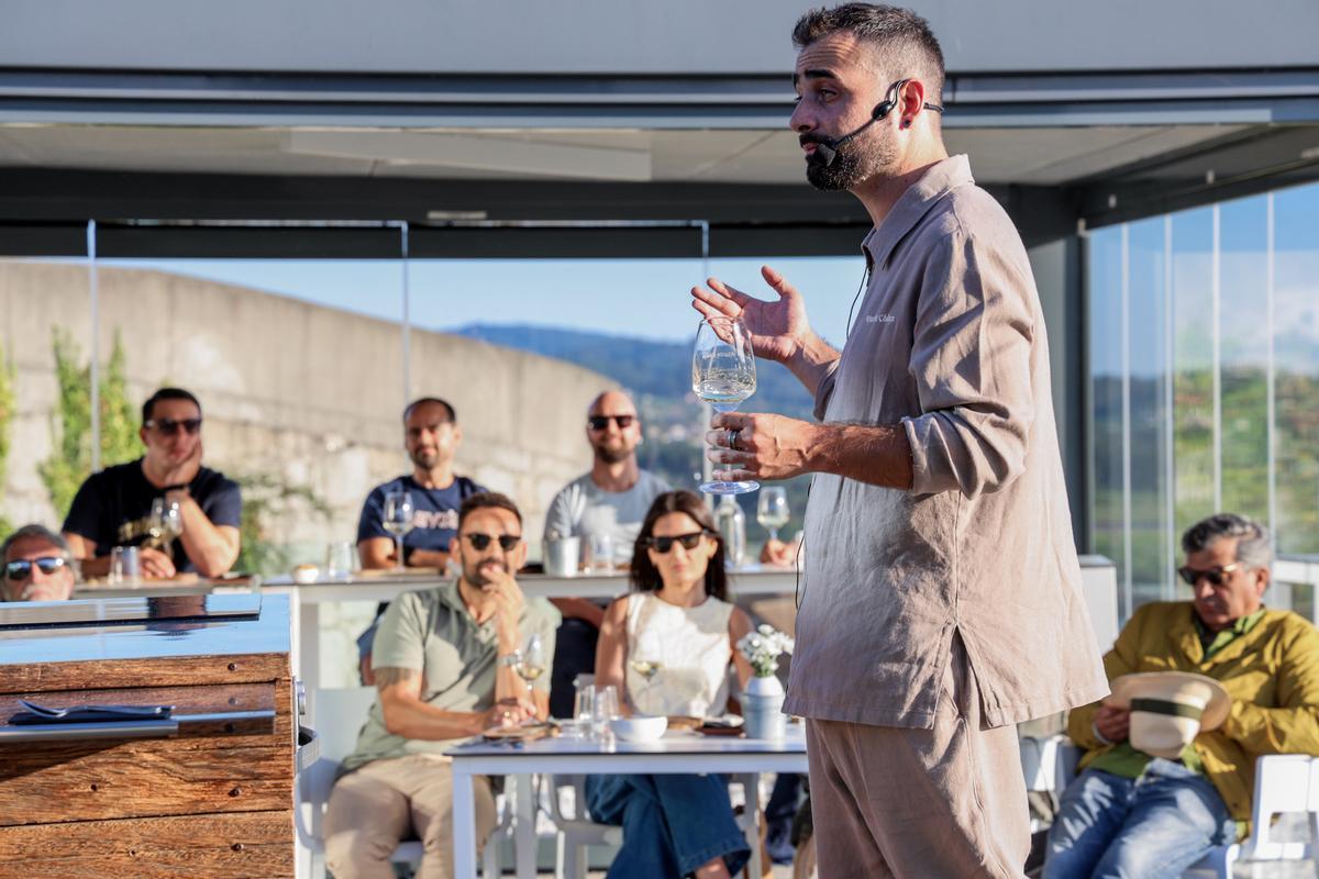 Nel Parada estrena As Tardes do Atlántico de la Bodega Martín Códax