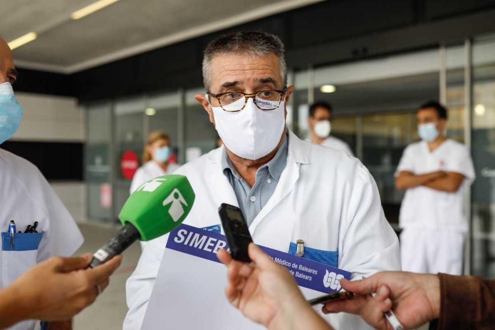 Anuncian una huelga de médicos por los recortes en las Pitiusas