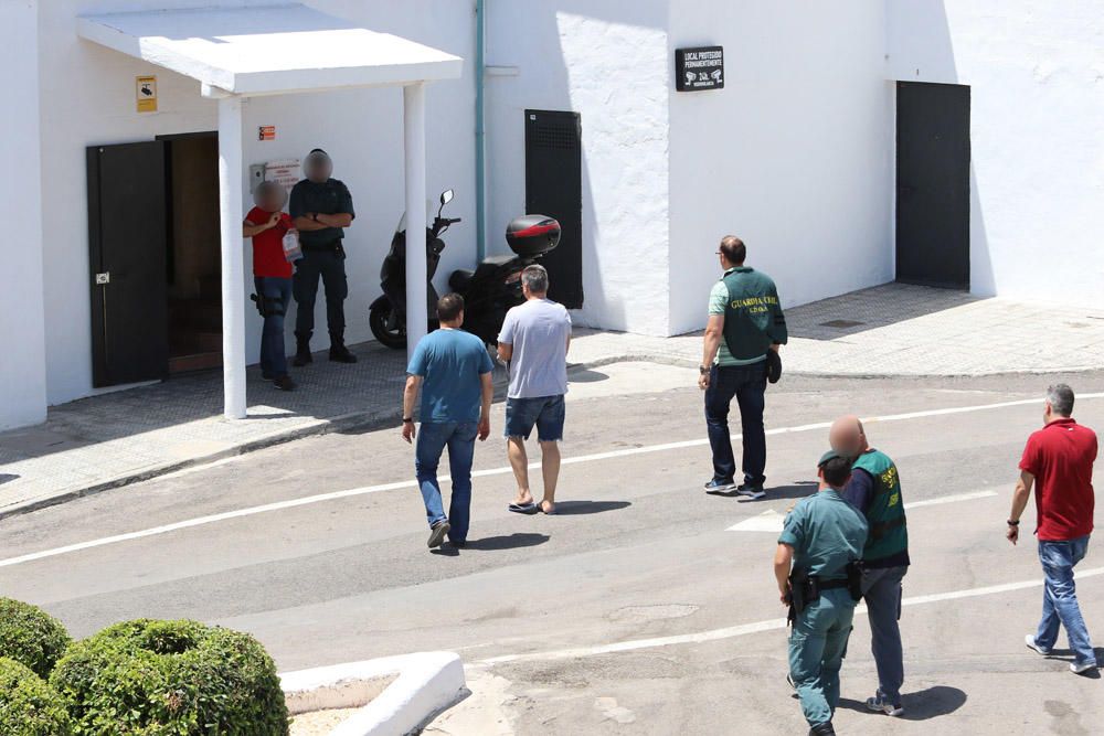 La Guardia Civil y Hacienda registraron ayer la discoteca durante más de 15 horas.