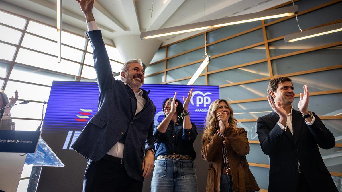 En imágenes | El PP presenta su eslogan de campaña: 'Aragón imparable'