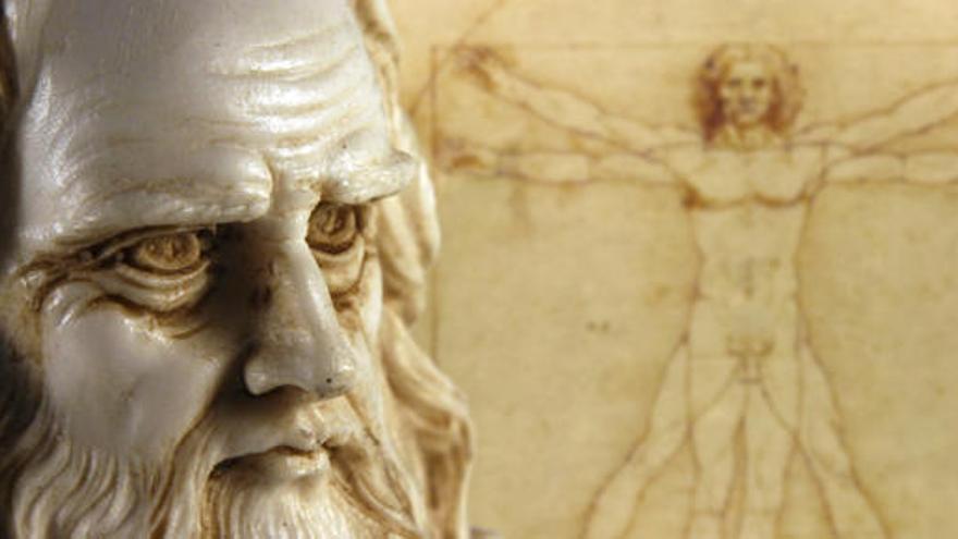 Escultura del pintor Leonardo da Vinci