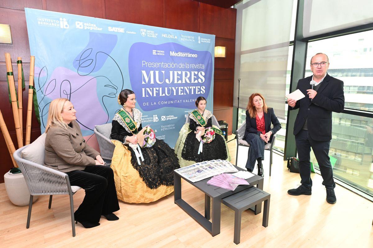 el acto también ha contado con dos invitadas de excepción, las reinas de las fiestas de la Magdalena 2026.