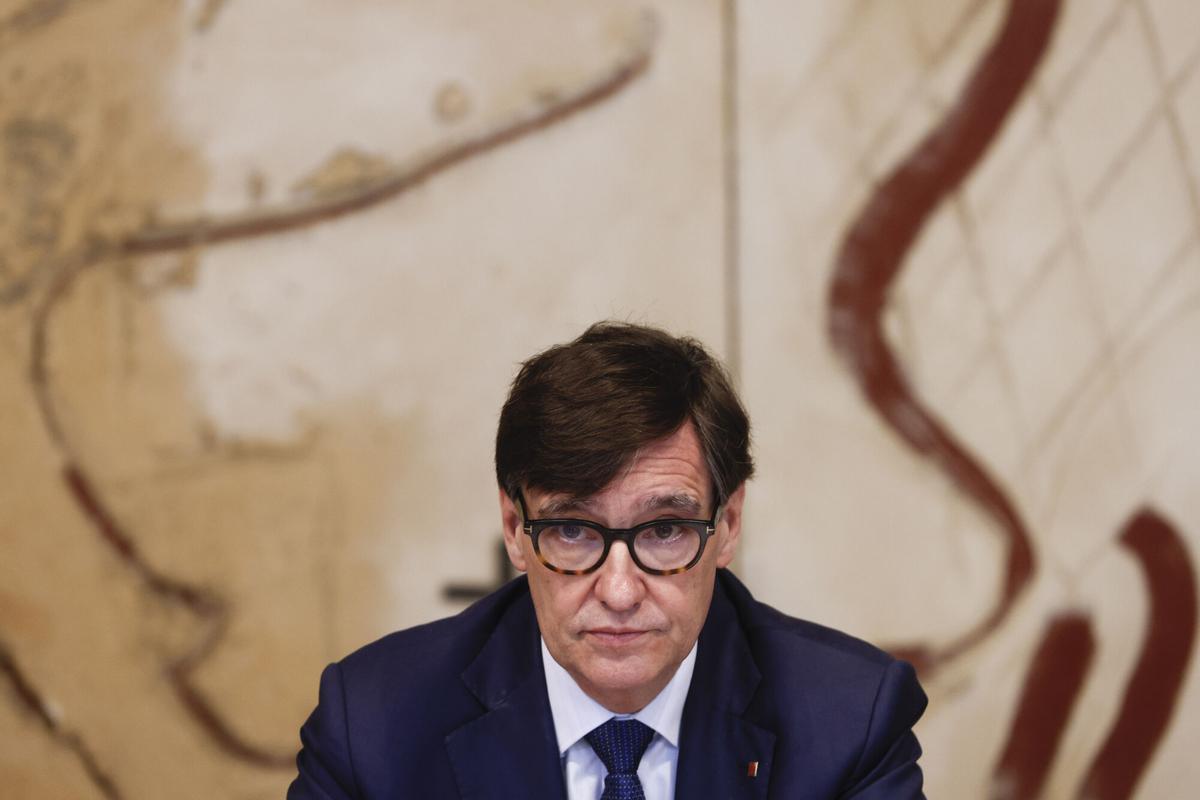 Illa obre una nova etapa després del pacte de pressupostos amb el focus posat en mestres, pisos, trens i finançament