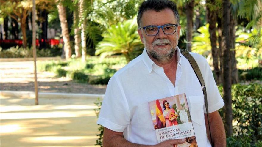 José Luis Casas: «La lucha por la igualdad apenas aparece en los libros de  texto» - Diario Córdoba