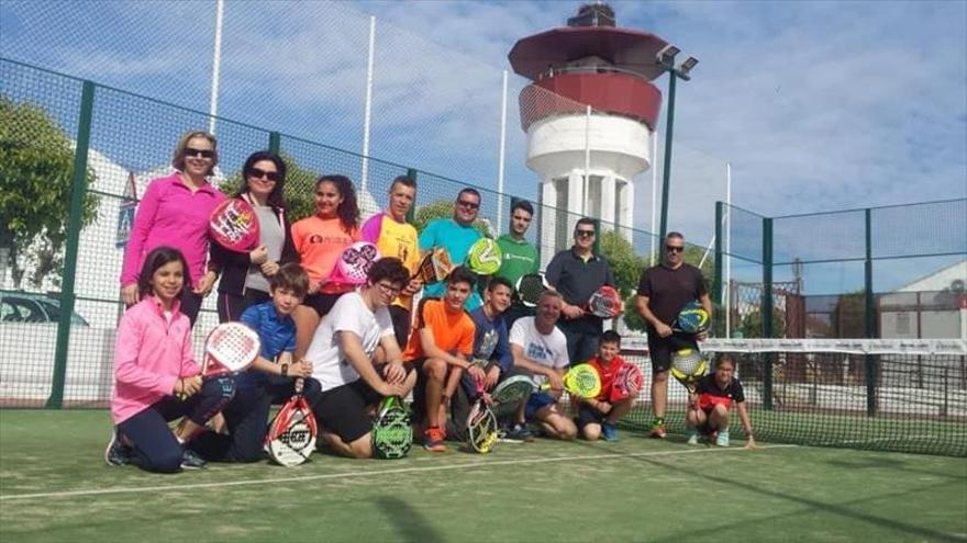 Campeonato familiar de pádel en Encinarejo