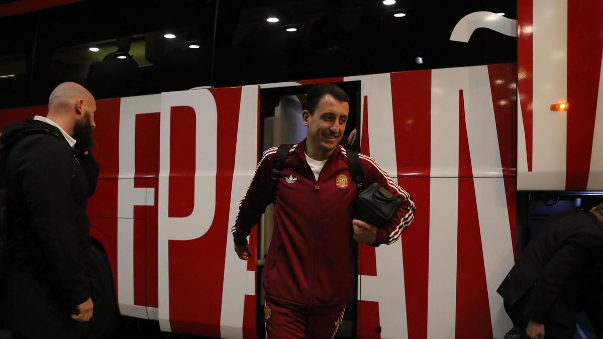 Galería | Así ha sido la llegada de España a Castelló con Lamine Yamal como principal reclamo