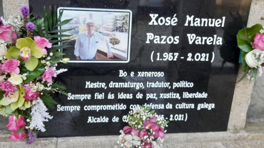 El exalcalde Xosé Manuel Pazos, en el recuerdo de todos en Cangas